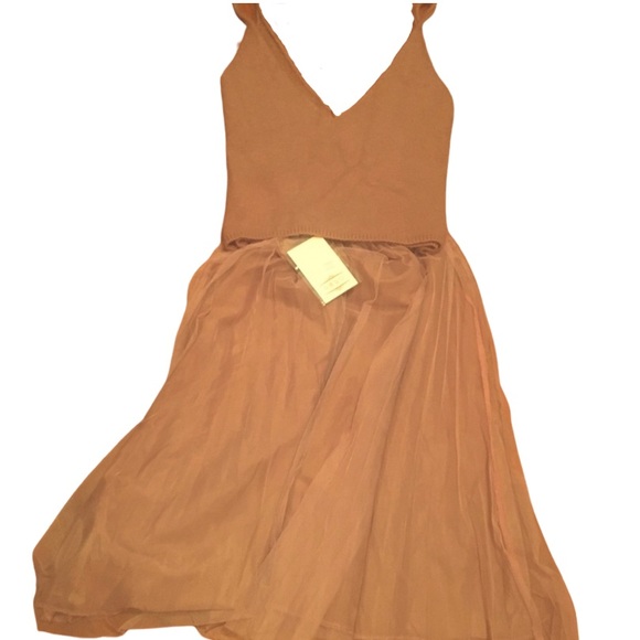 Dresses & Skirts - Brand new 3 piece set outfit, include a long sleeve skivvy, fur vest & skirt